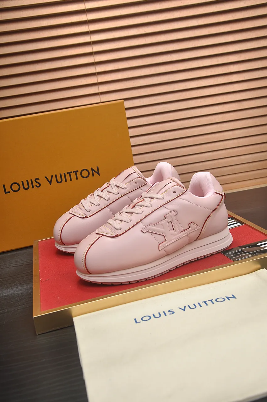 Men's men's shoes 💰700💶[LOUIS VUITTON] new original order 🍀LV Louis Vuitton * - top version of LV classic trendy shoes! Made of imported original fabrics, mesh lining, and original wear-resistant rubber foam outsole! High quality products! Size (female 35-40)
